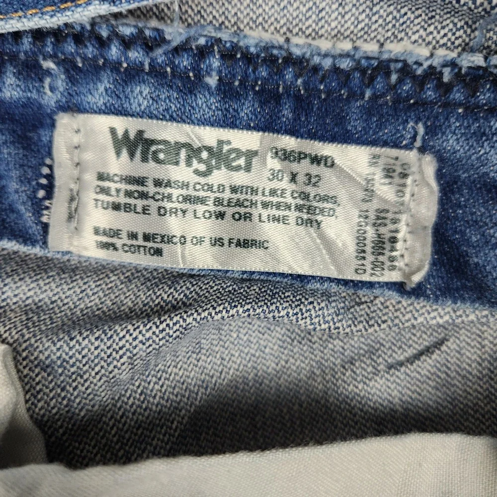 Wrangler Jeans Mens 30x32 Blue Denim Western Cowboy Cut Slim Fit Straight Leg